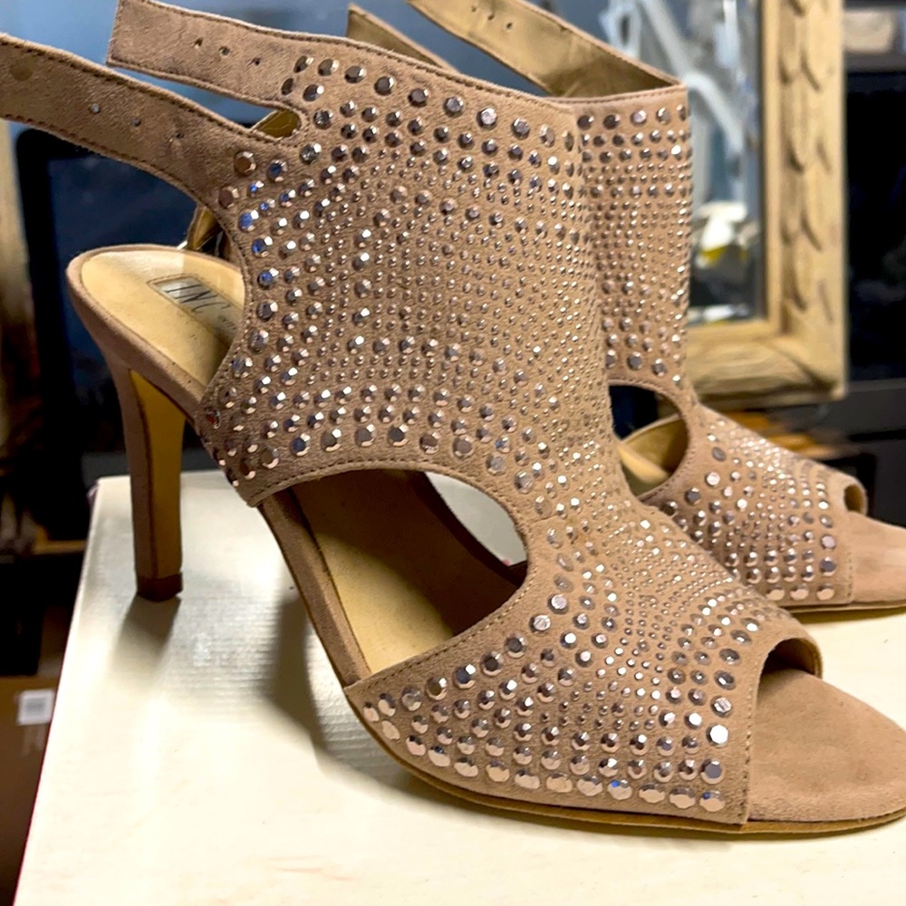 Sandal